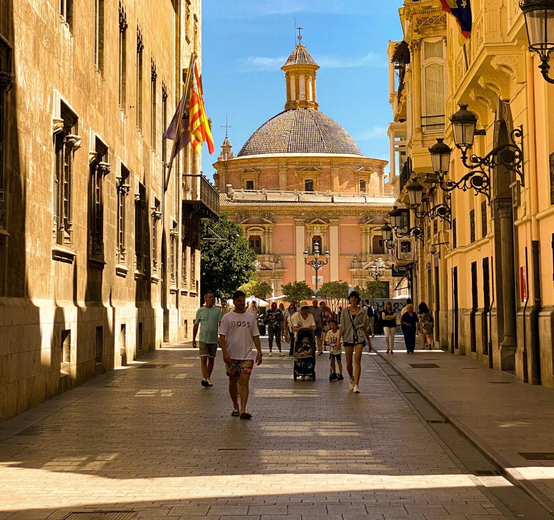 img-plaza-virgen-02